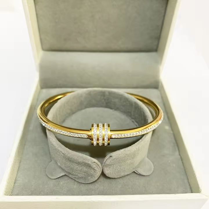 Clara Bangle - Gold/White