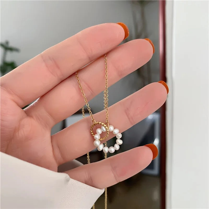 Nira Pearl ring necklace