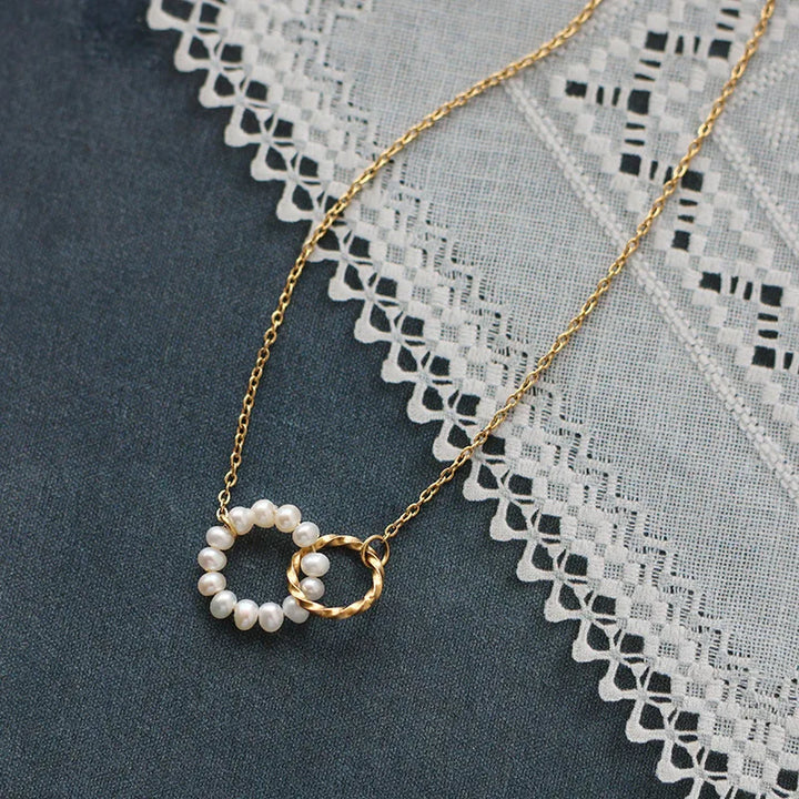 Nira Pearl ring necklace