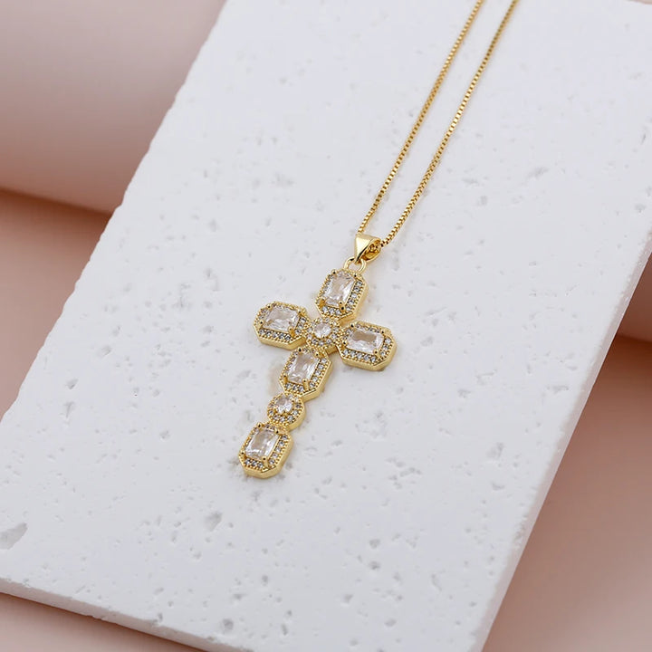 Lucy Cross Chain